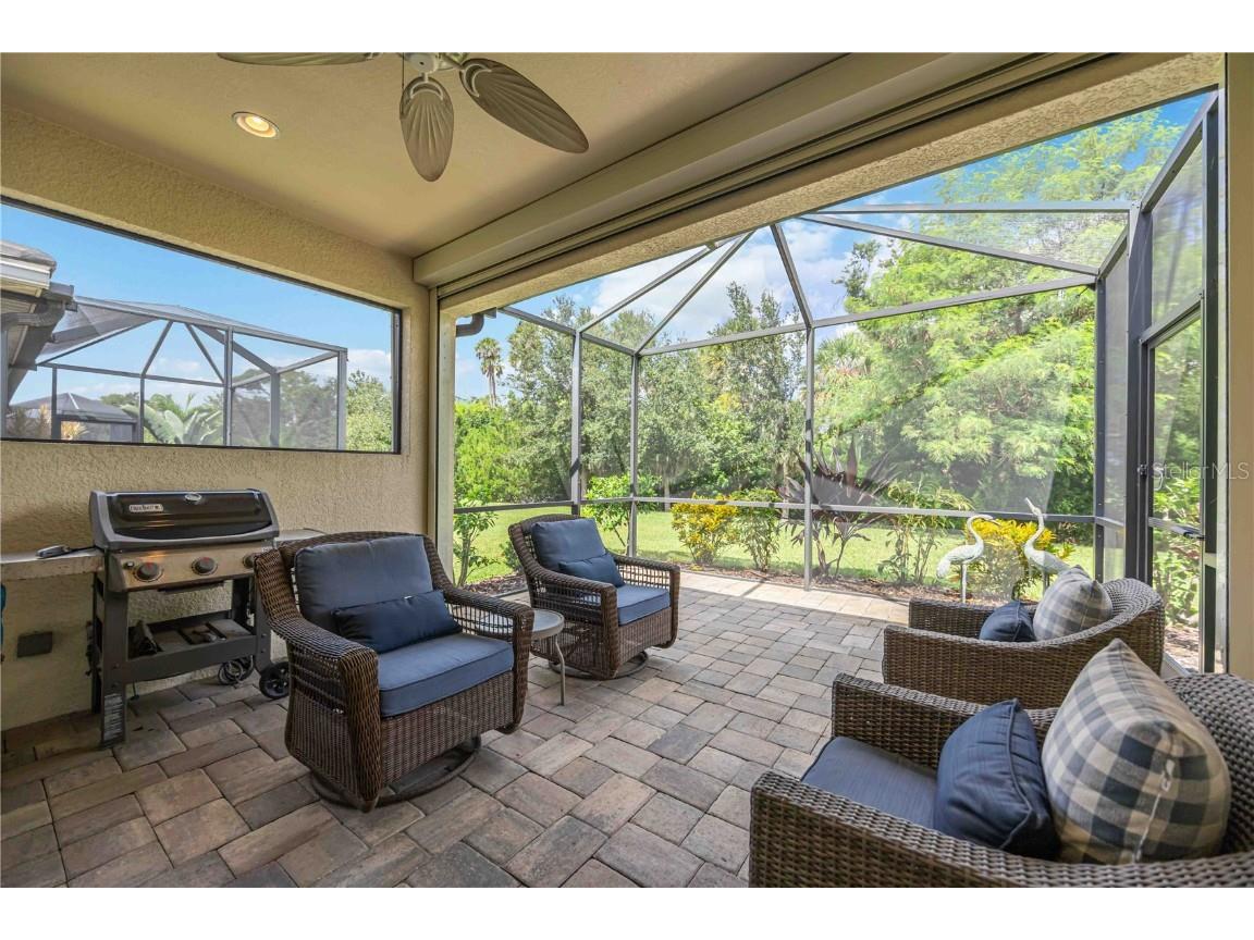 2965 Trustee Avenue Sarasota FL 34243 A4666393 image7