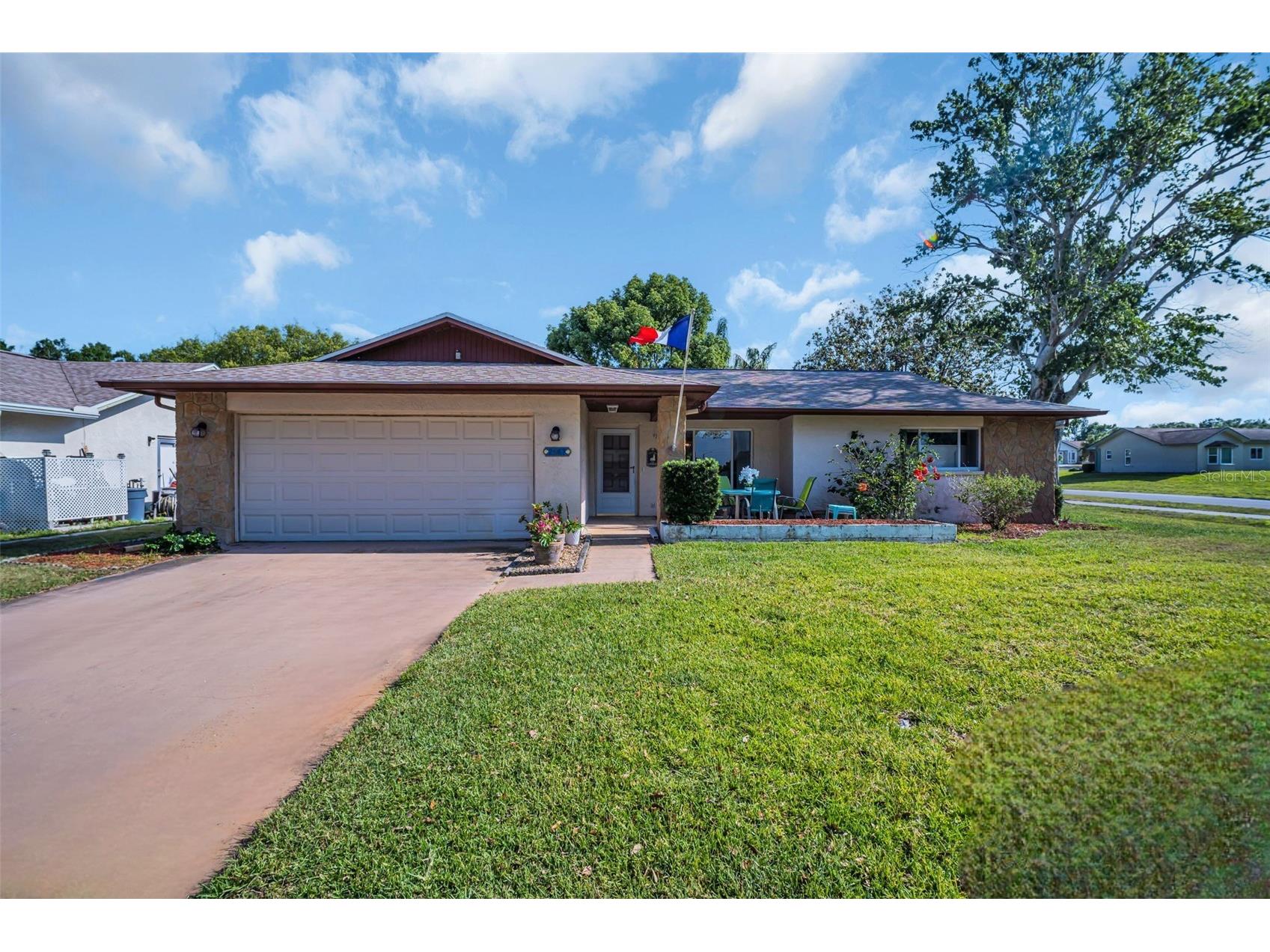 2967 Macalpin Drive N Palm Harbor FL 34684 - LAKE TARPON TB8378343 image1