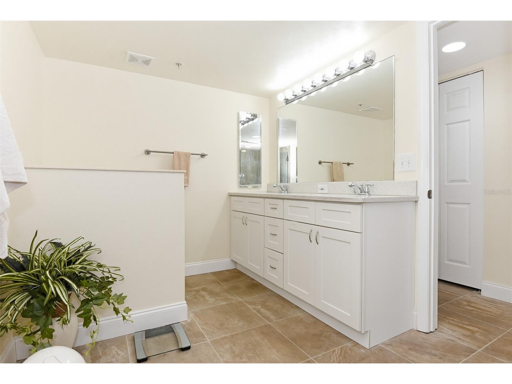 2967 S Atlantic Avenue #408 Daytona Beach Shores FL 32118 V4948216 image23