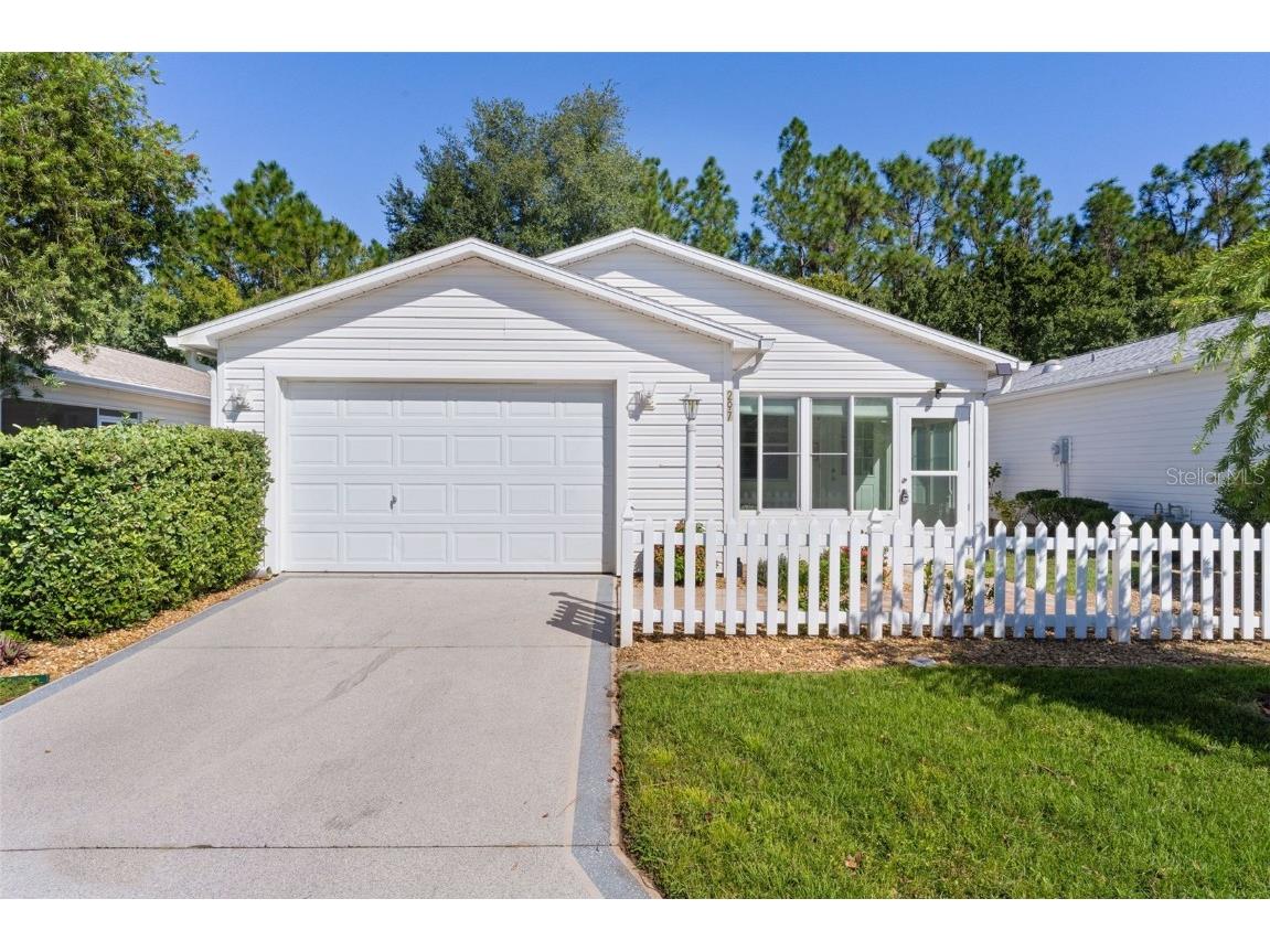 297 Emmalee Place The Villages FL 32162 G5103223 image1