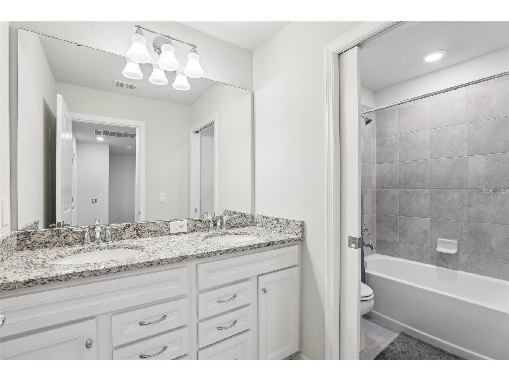 297 Jetty Way Davenport FL 33897 O6406854 image13