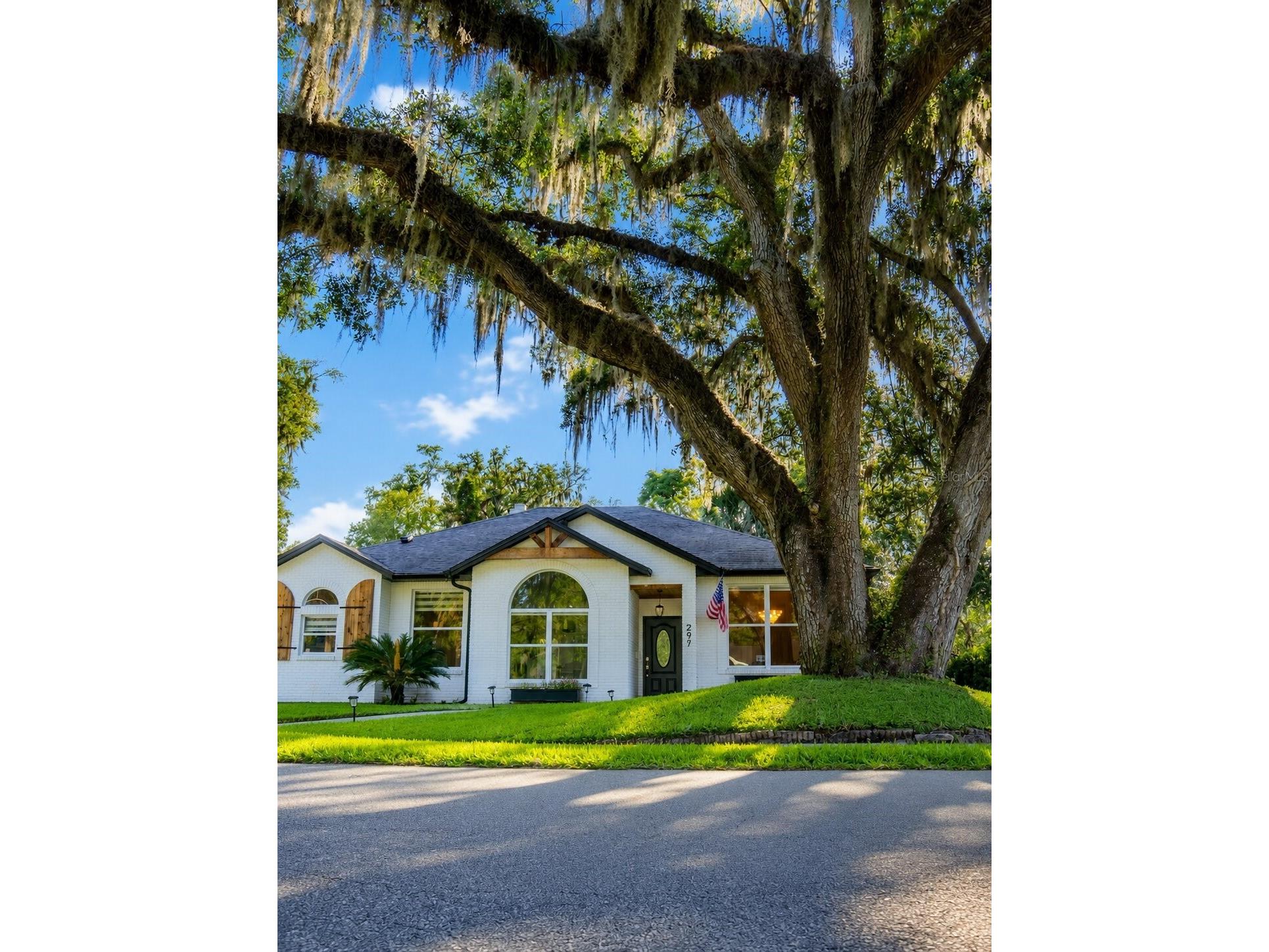 297 N Lake Jessup Avenue Oviedo FL 32765 O6422089 image1