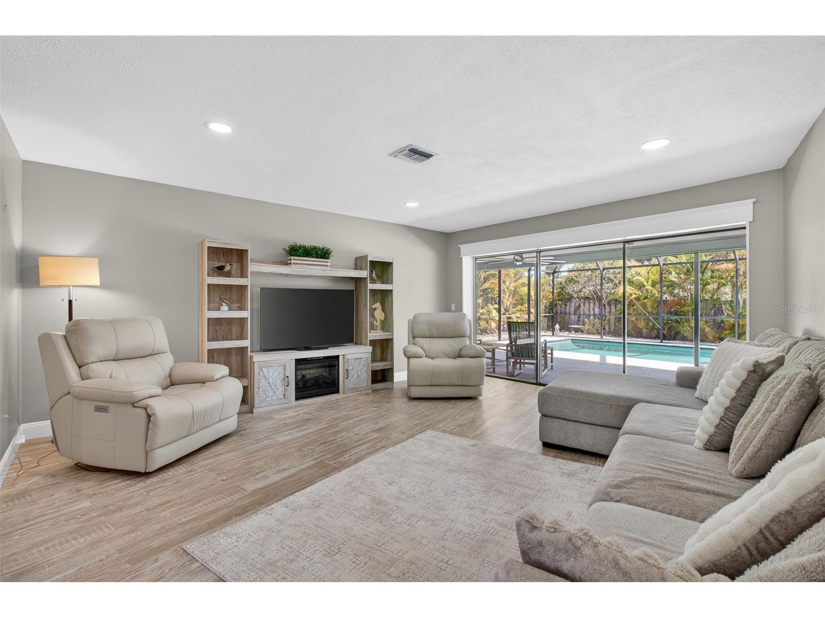 2973 Somersworth Drive Clearwater FL 33761 TB8502723 image35