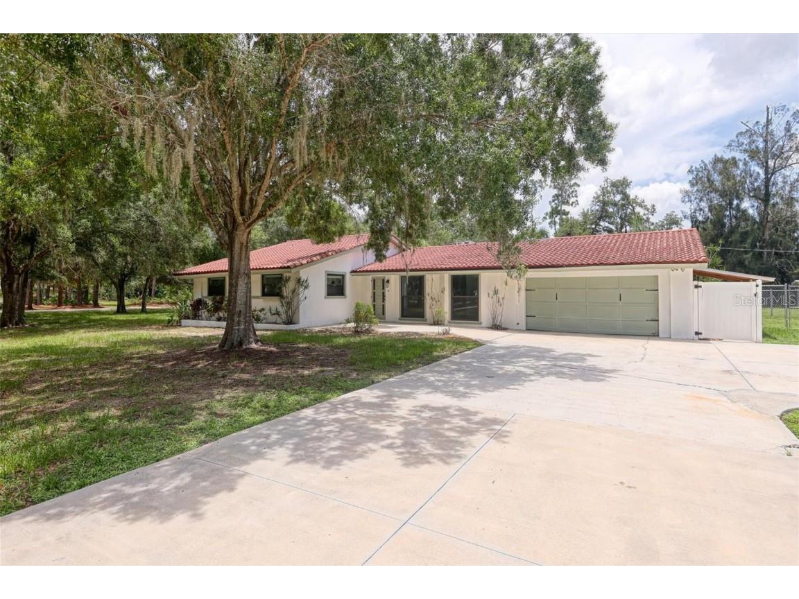 2974 57th Street Sarasota FL 34243 A4615990 image1