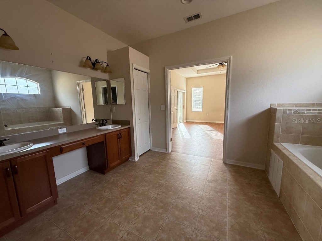 2974 Blackwater Oaks Drive Mulberry FL 33860 TB8453409 image23