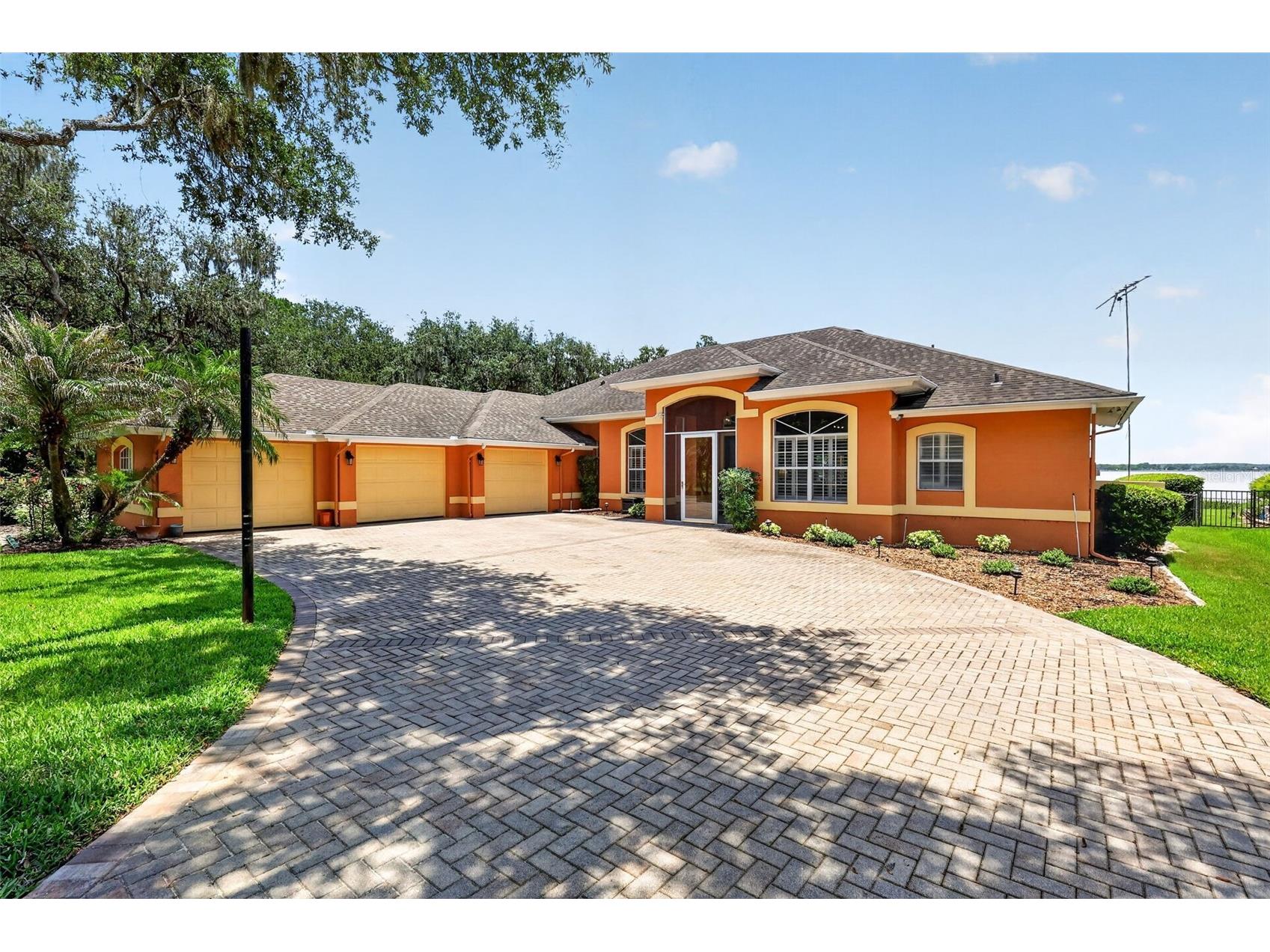 29742 Squirrel Point Road Tavares FL 32778 - LAKE DORA G5114255 image2