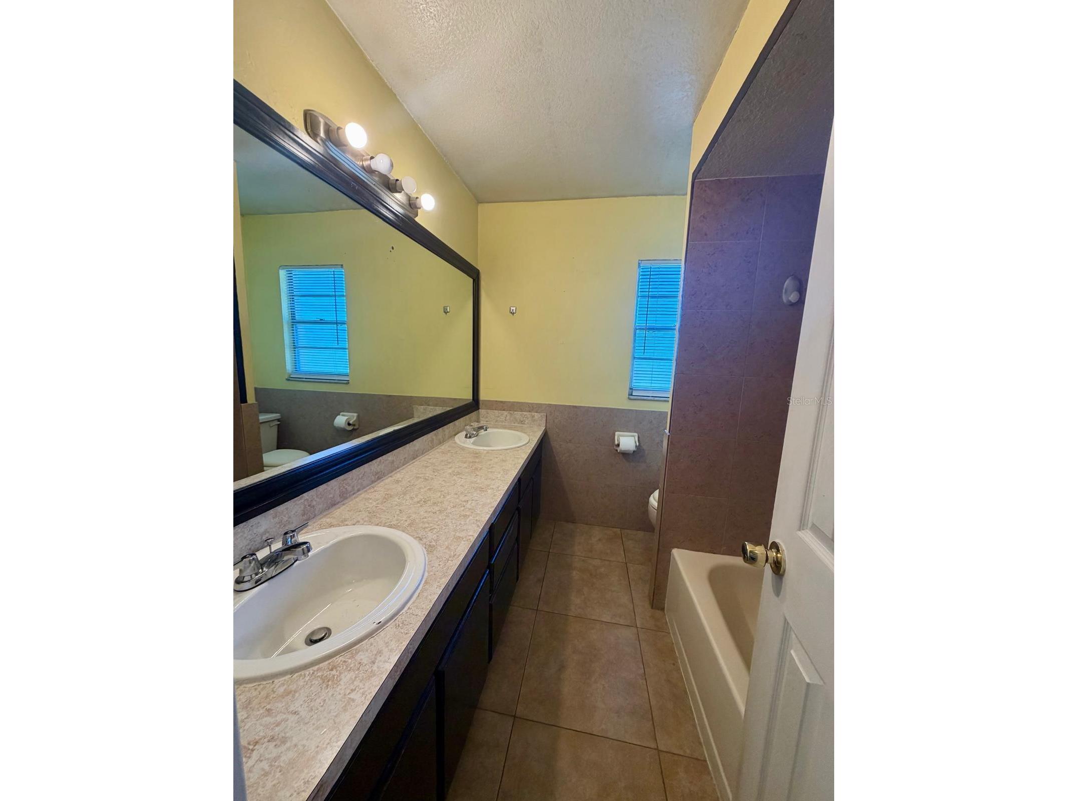 2975 S Fern Creek Avenue #2975 Orlando FL 32806 R4911696 image14