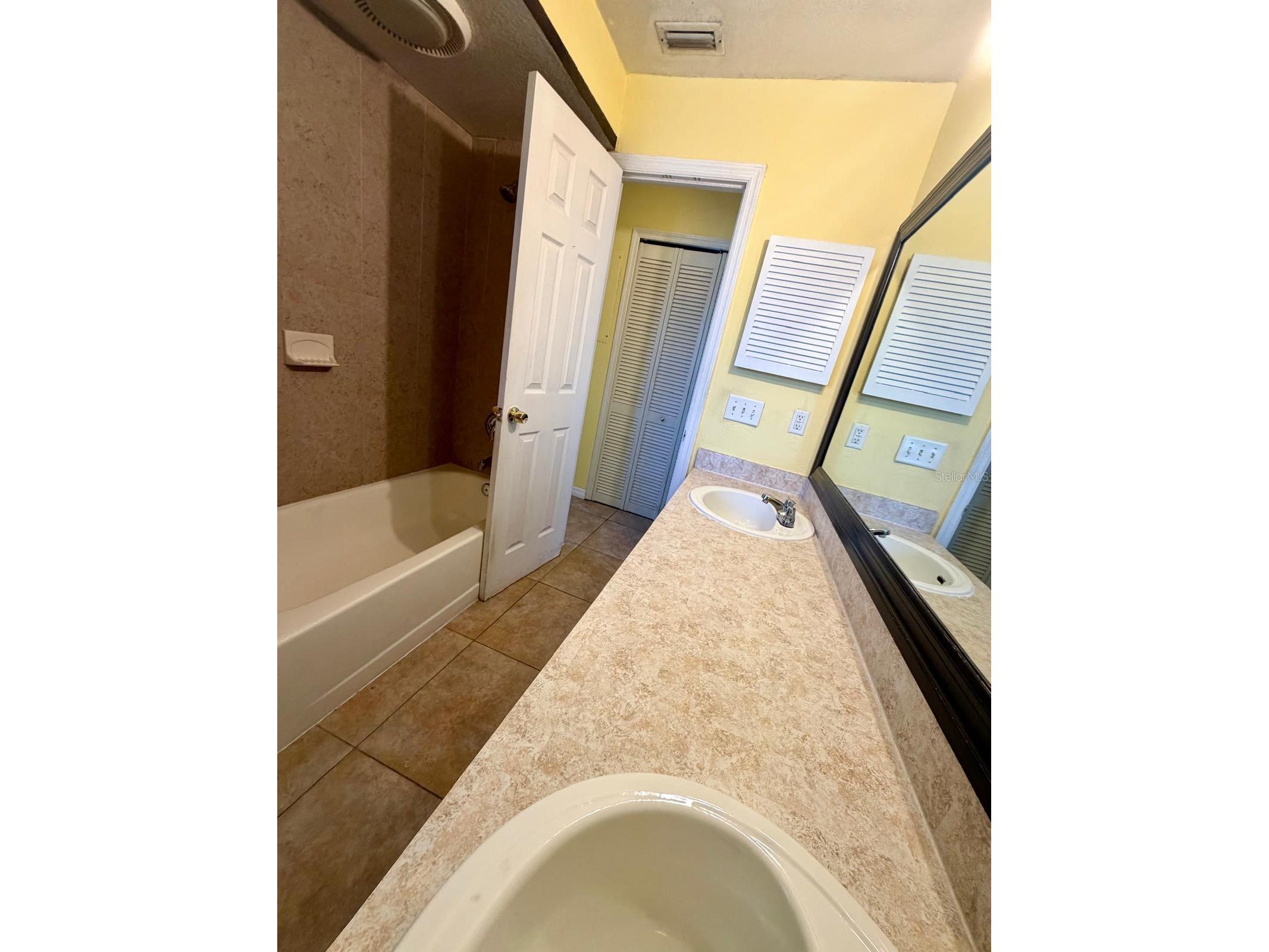 2975 S Fern Creek Avenue #2975 Orlando FL 32806 R4911696 image15