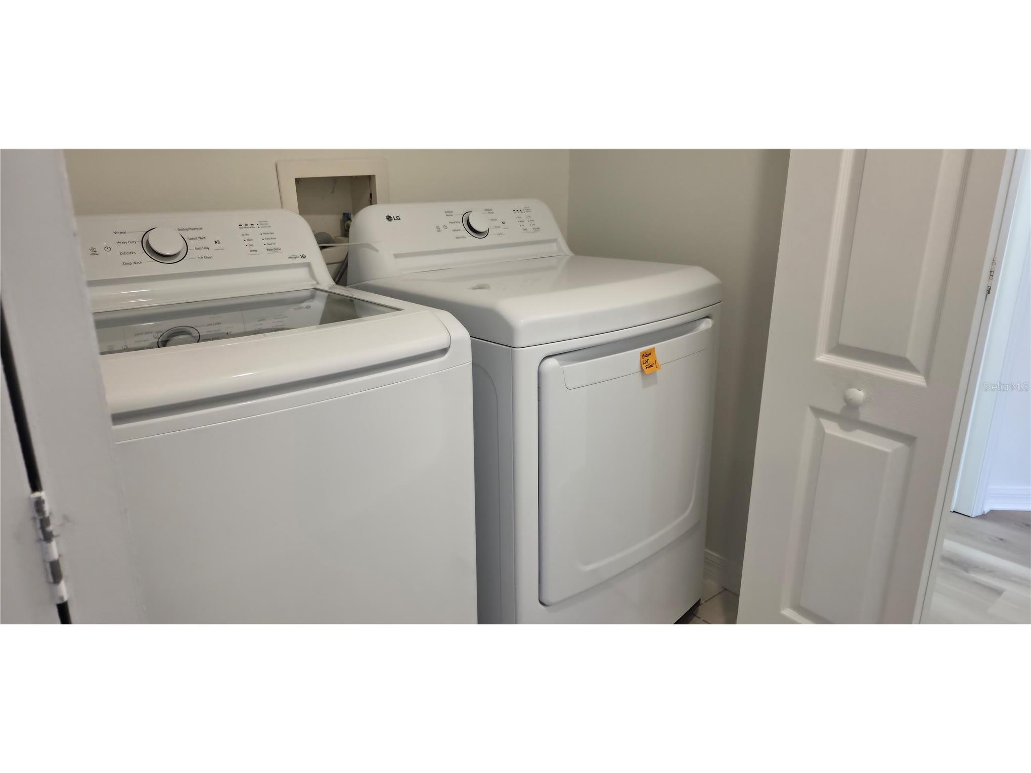 298 Hammock Court Davenport FL 33896 O6410333 image15