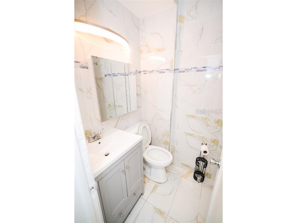 298 NW 104th Street Miami FL 33150 O6329861 image15