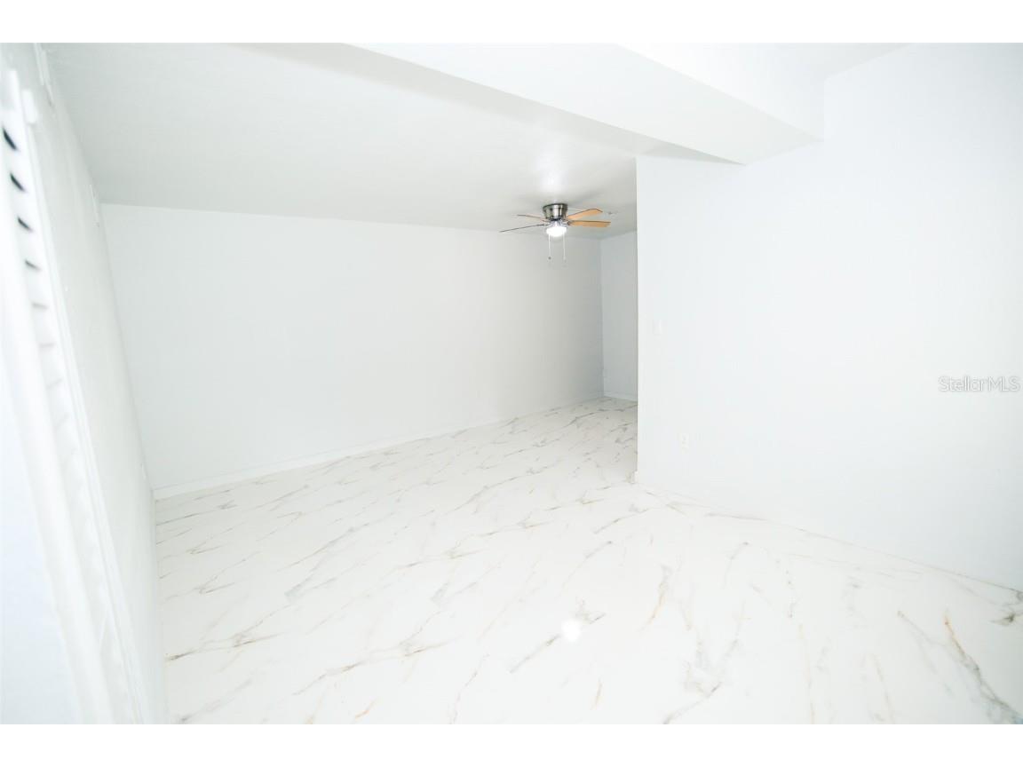 298 NW 104th Street Miami FL 33150 O6329861 image5