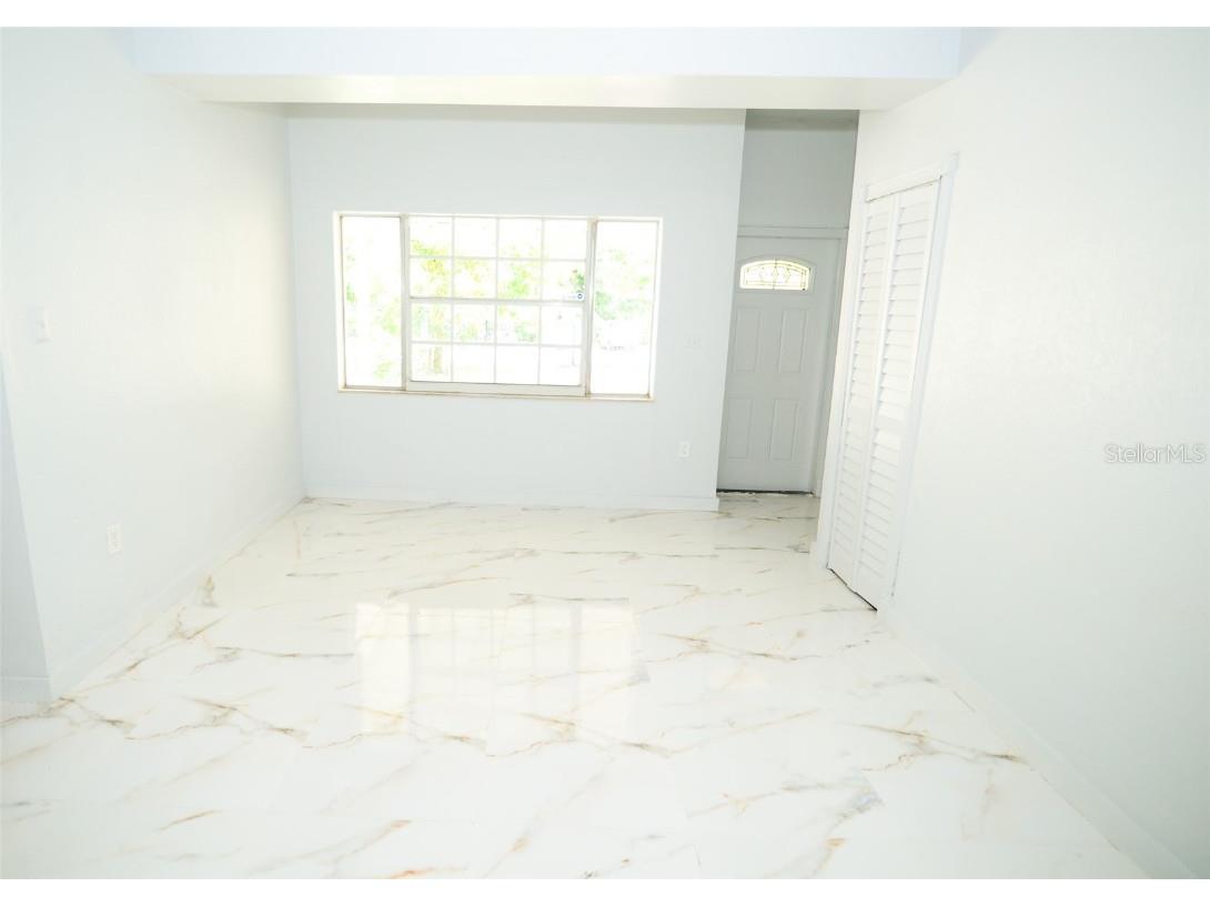 298 NW 104th Street Miami FL 33150 O6329861 image7