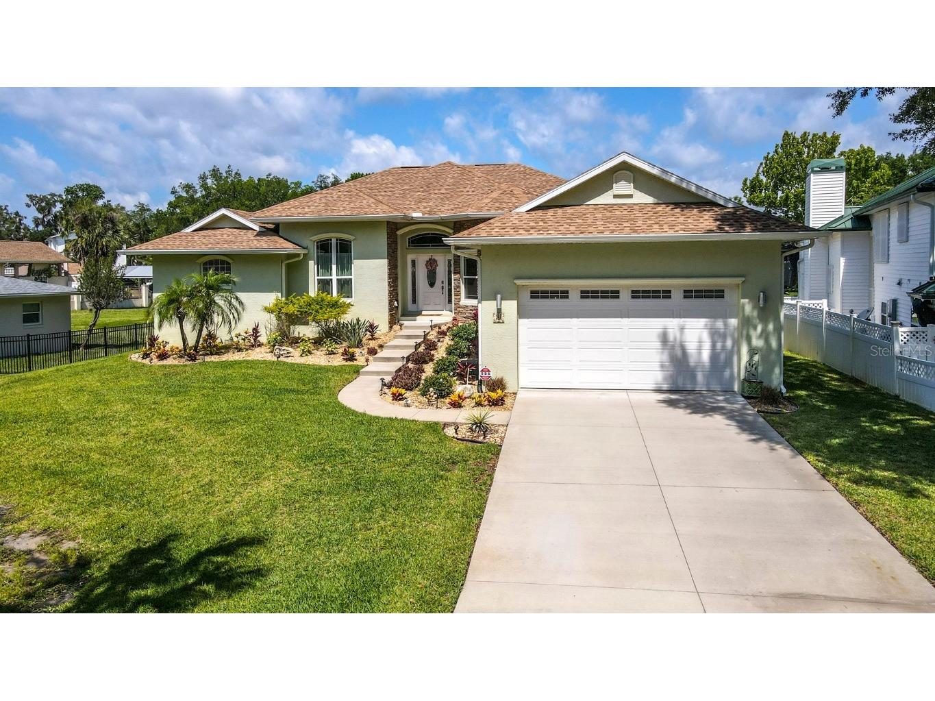 298 NW 12th Avenue Crystal River FL 34428 - CRYSTAL RIVER OM657282 image1