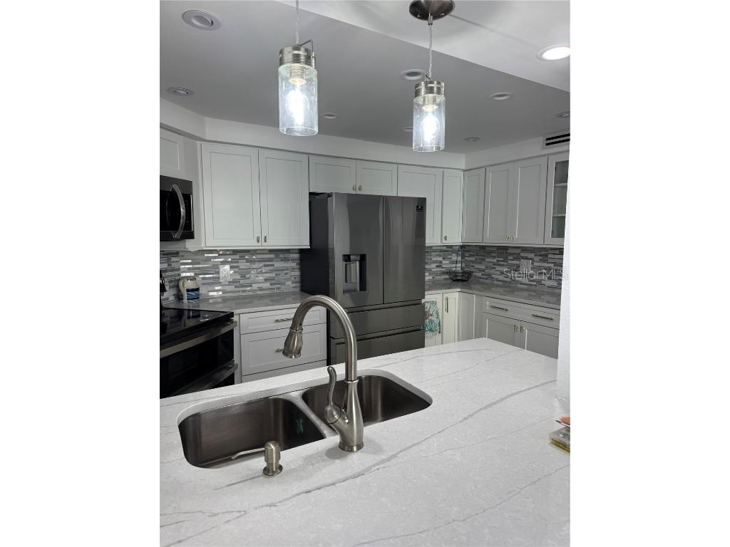 298 Skiff Point #103 Clearwater Beach FL 33767 - MANDALAY CHANNEL TB8446781 image7