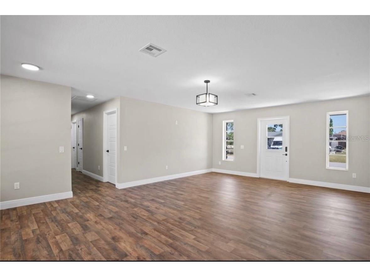 2981 Crane Avenue North Port FL 34286 A4681195 image4