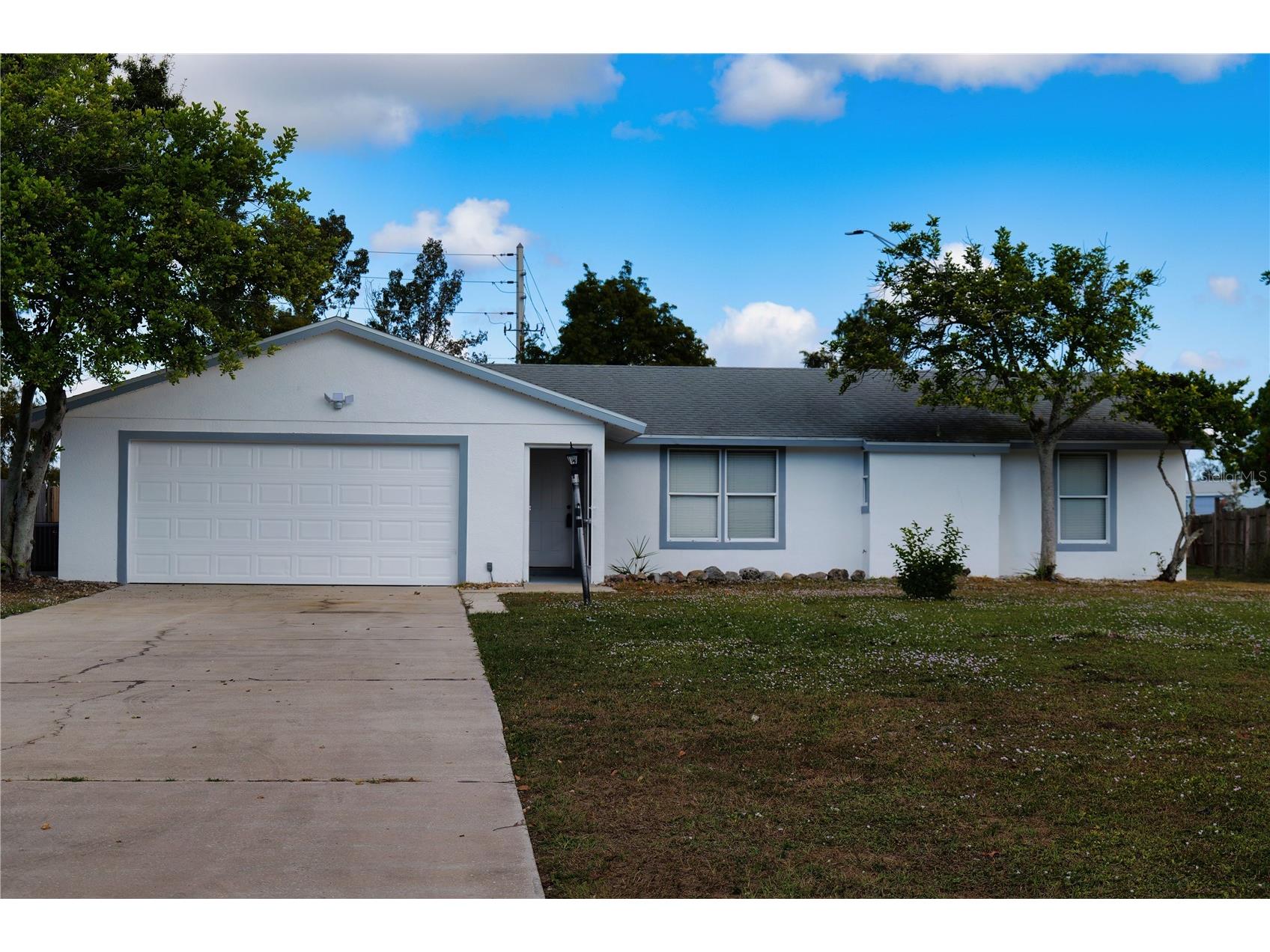 2981 N Lockwood Meadows Boulevard Sarasota FL 34234 TB8449414 image1