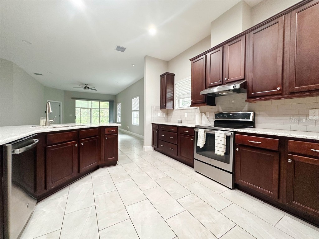 29823 Ganga Way Wesley Chapel FL 33543 TB8439398 image15