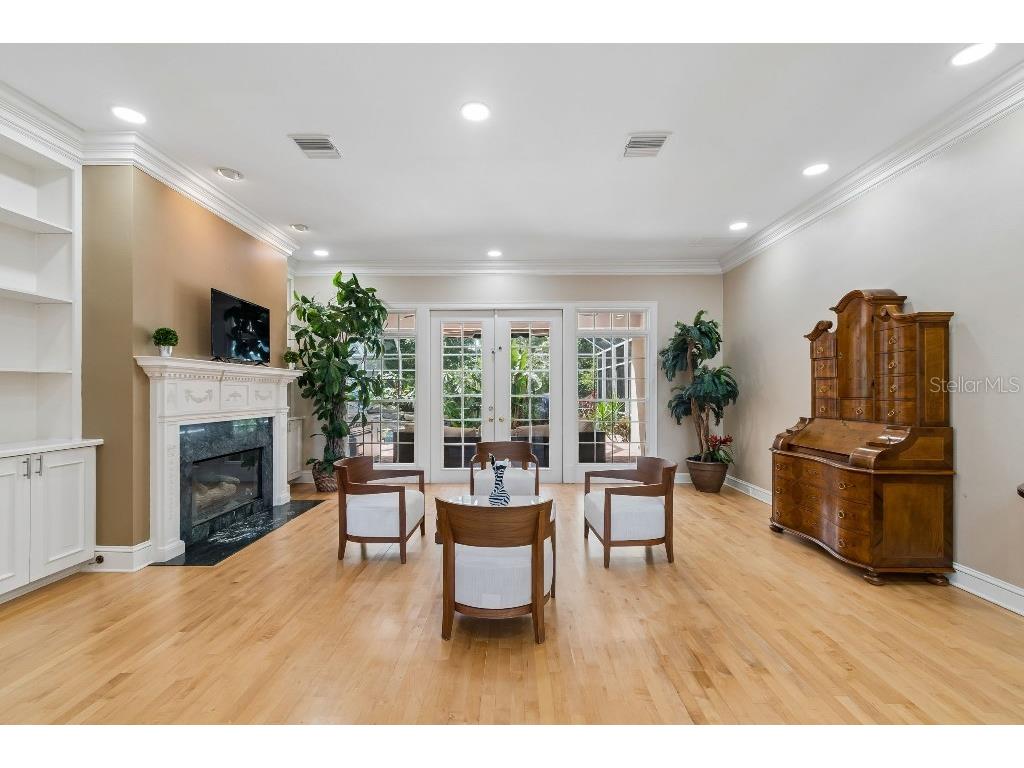 2984 Jeff Myers Circle Sarasota FL 34240 TB8515402 image16