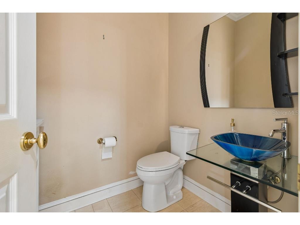 2984 Jeff Myers Circle Sarasota FL 34240 TB8515402 image19