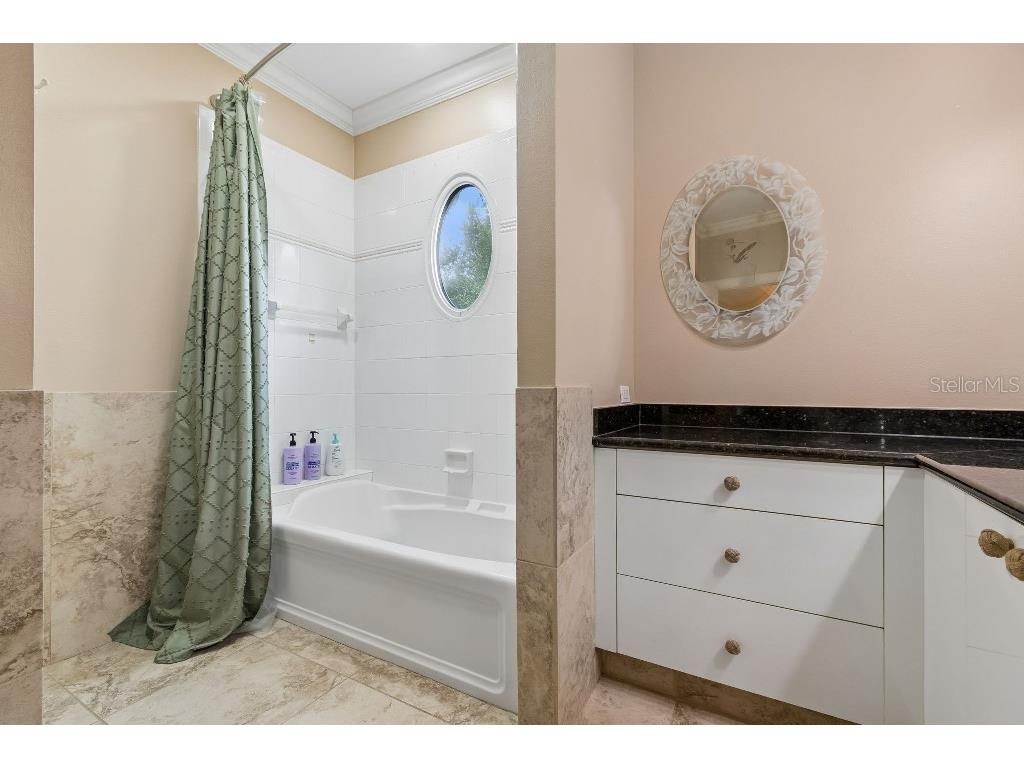 2984 Jeff Myers Circle Sarasota FL 34240 TB8515402 image35