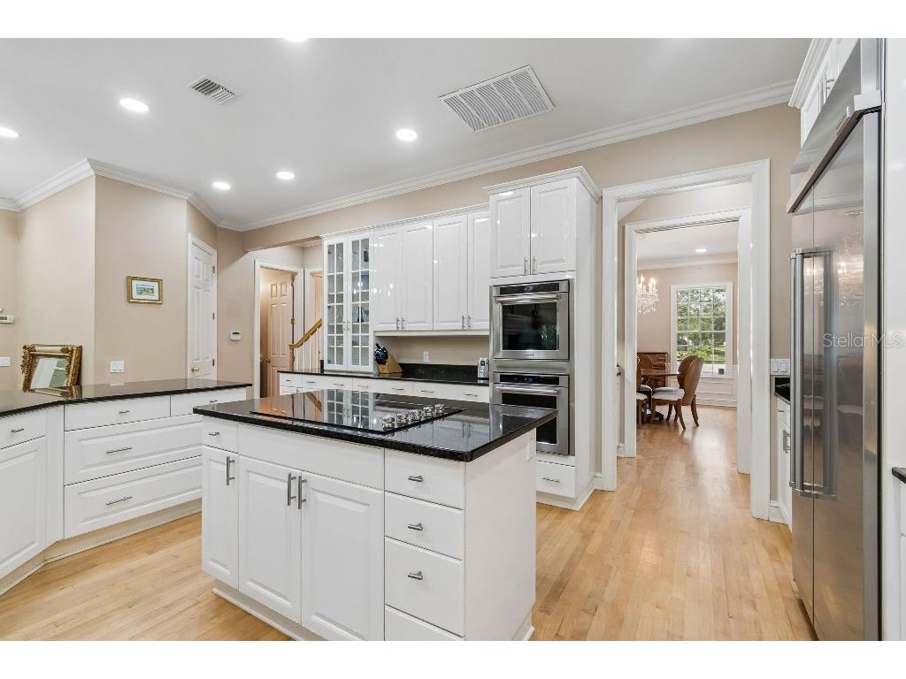 2984 Jeff Myers Circle Sarasota FL 34240 TB8515402 image8