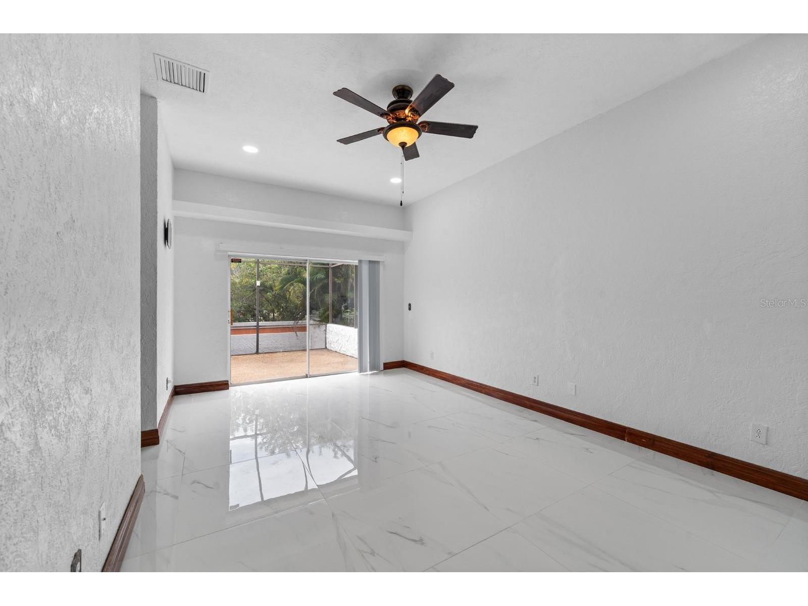2985 La Concha Drive Clearwater FL 33762 TB8513605 image9