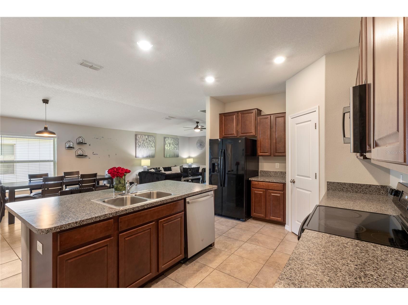 2987 Moulden Hollow Drive Zephyrhills FL 33540 TB8523795 image13