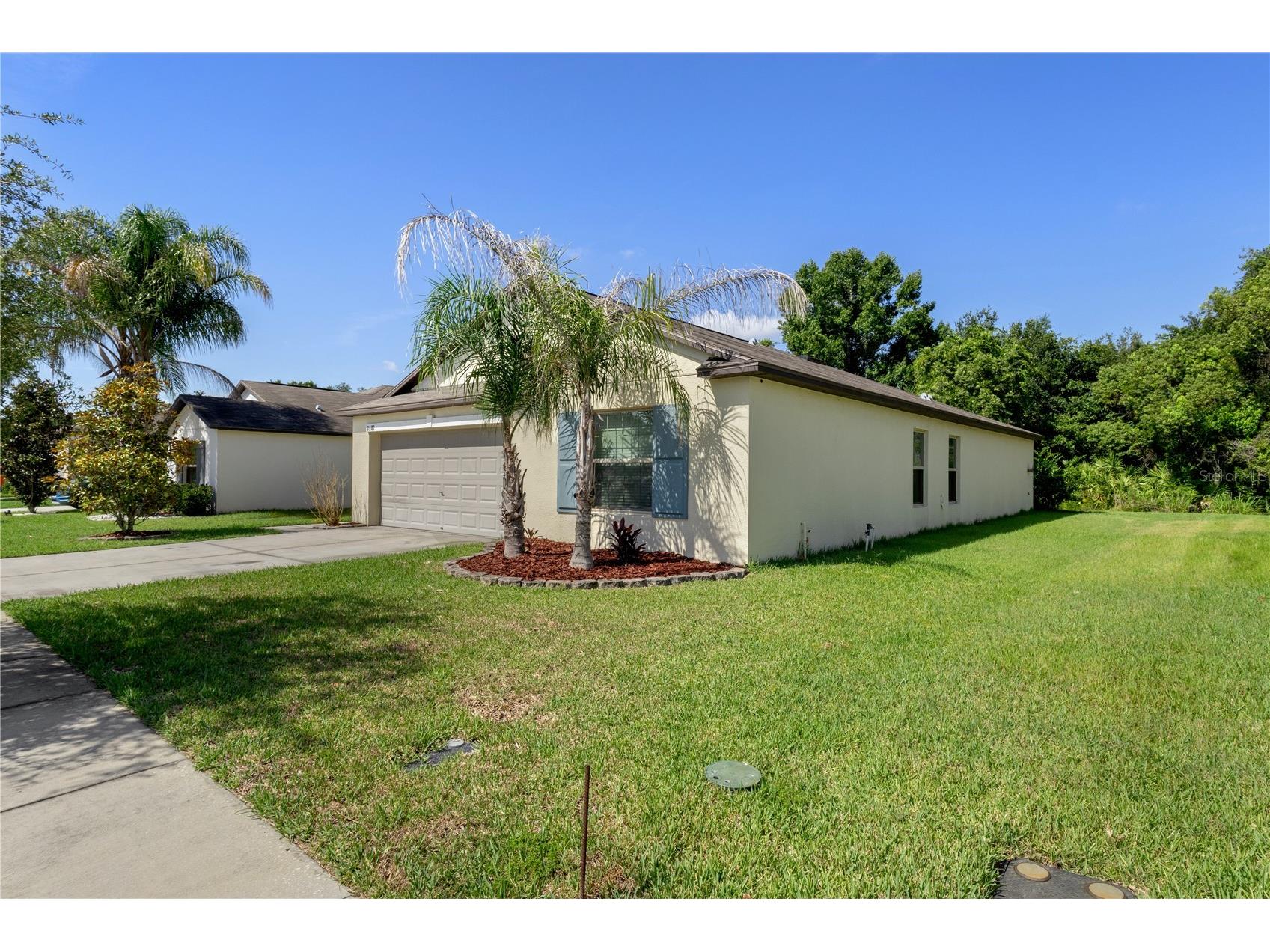 2987 Moulden Hollow Drive Zephyrhills FL 33540 TB8523795 image2