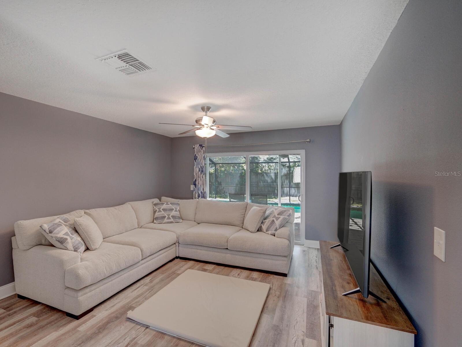 2988 Pinewood Run Palm Harbor FL 34684 TB8491395 image4