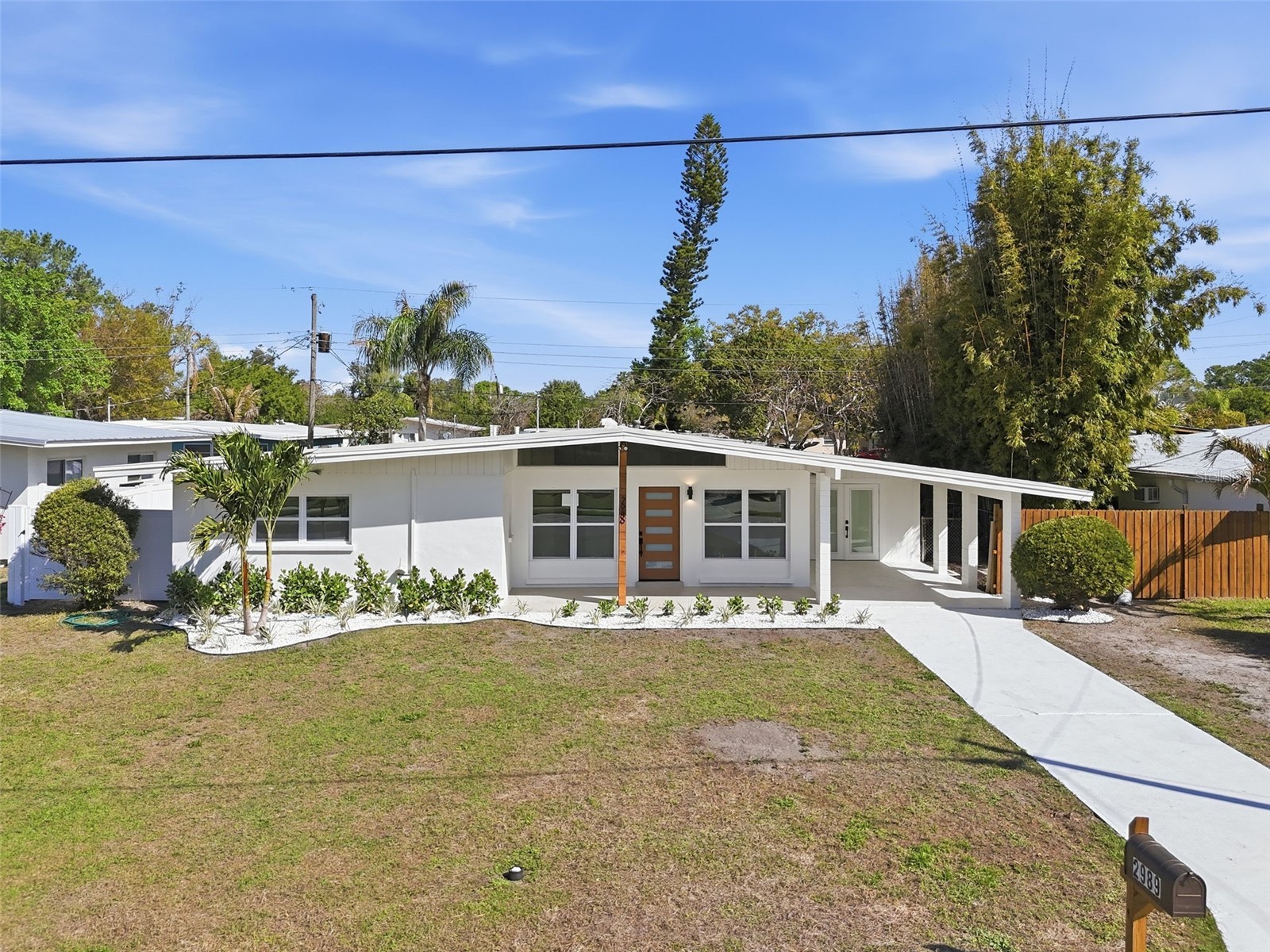 2989 Greenbriar Street Sarasota FL 34237 TB8507802 image1