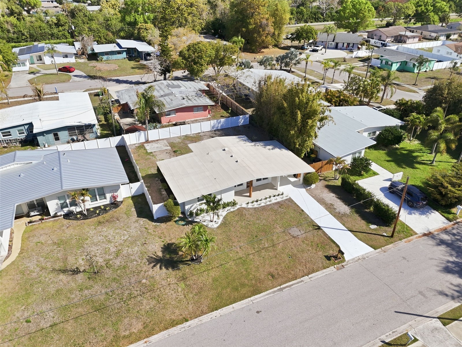 2989 Greenbriar Street Sarasota FL 34237 TB8507802 image3