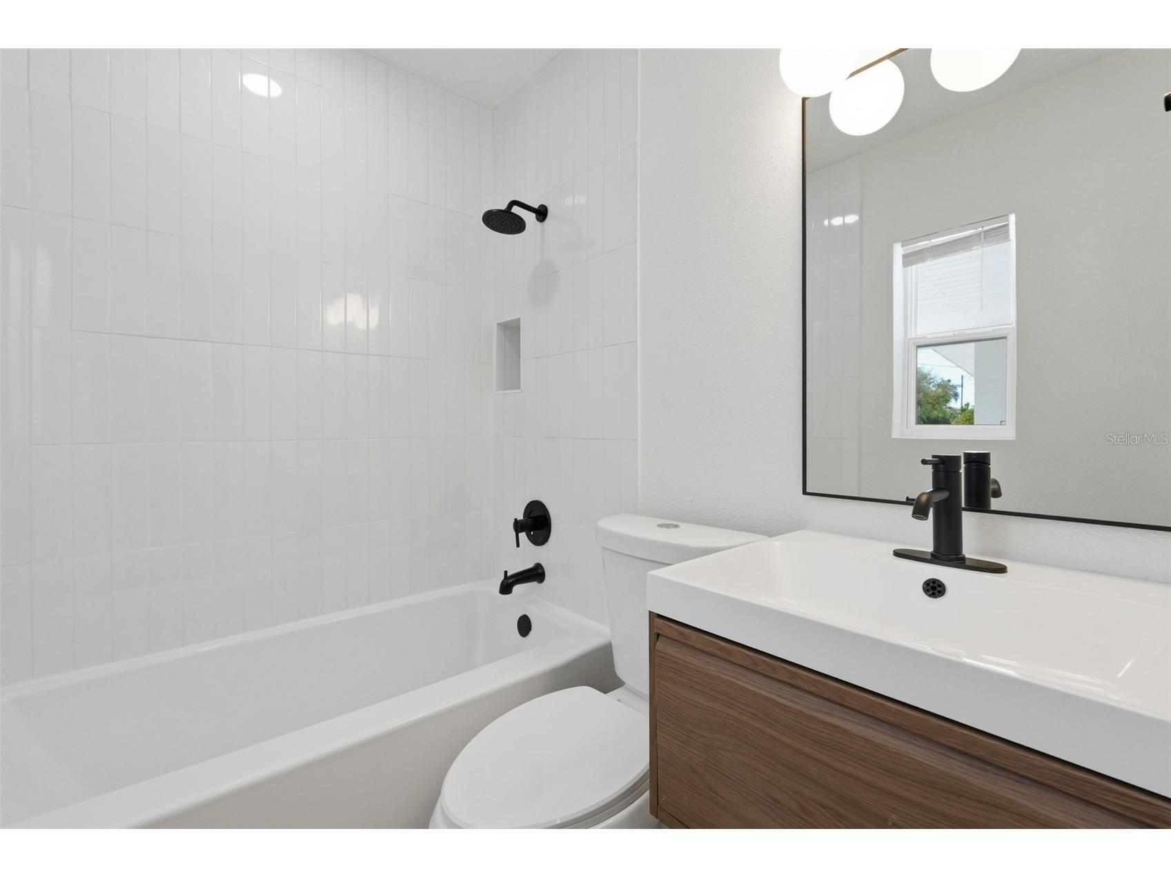 2989 Greenbriar Street Sarasota FL 34237 TB8507802 image39