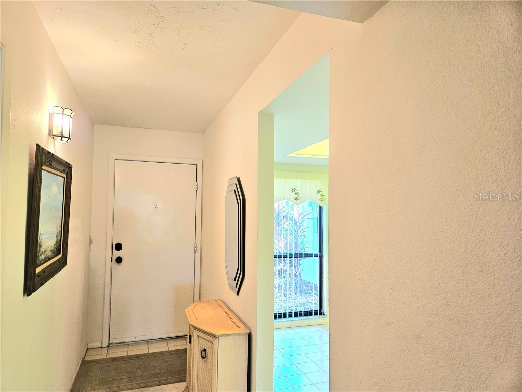 2989 Taywood Meadow #19 Sarasota FL 34235 A4672767 image4