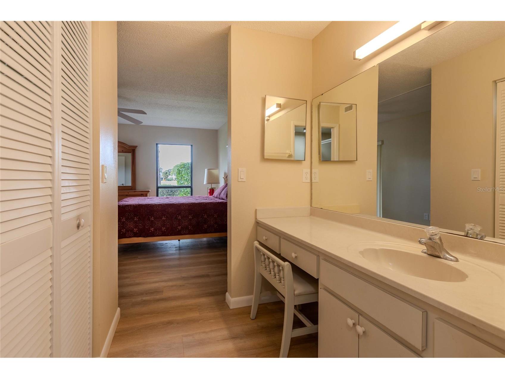 2989 Taywood Meadow #19 Sarasota FL 34235 A4684414 image16