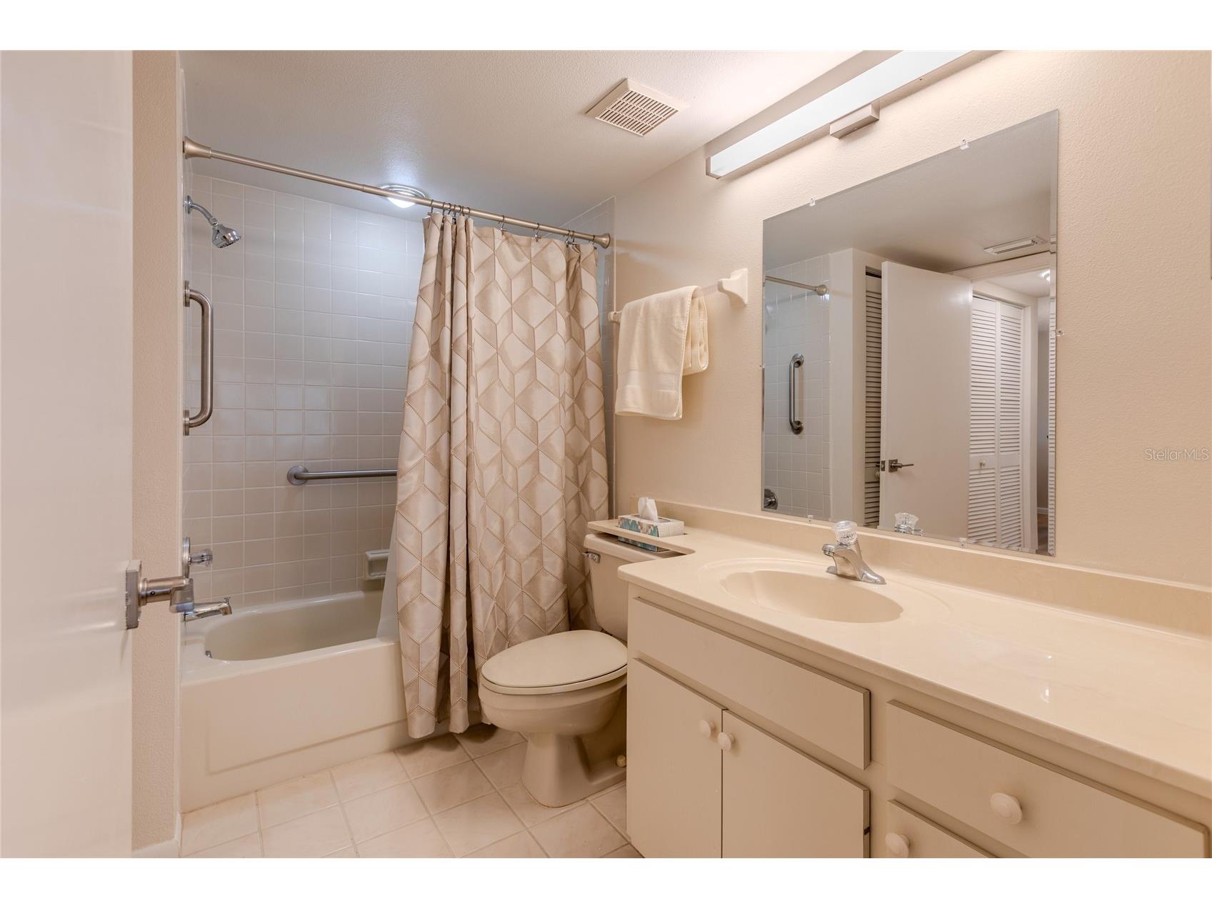 2989 Taywood Meadow #19 Sarasota FL 34235 A4684414 image23
