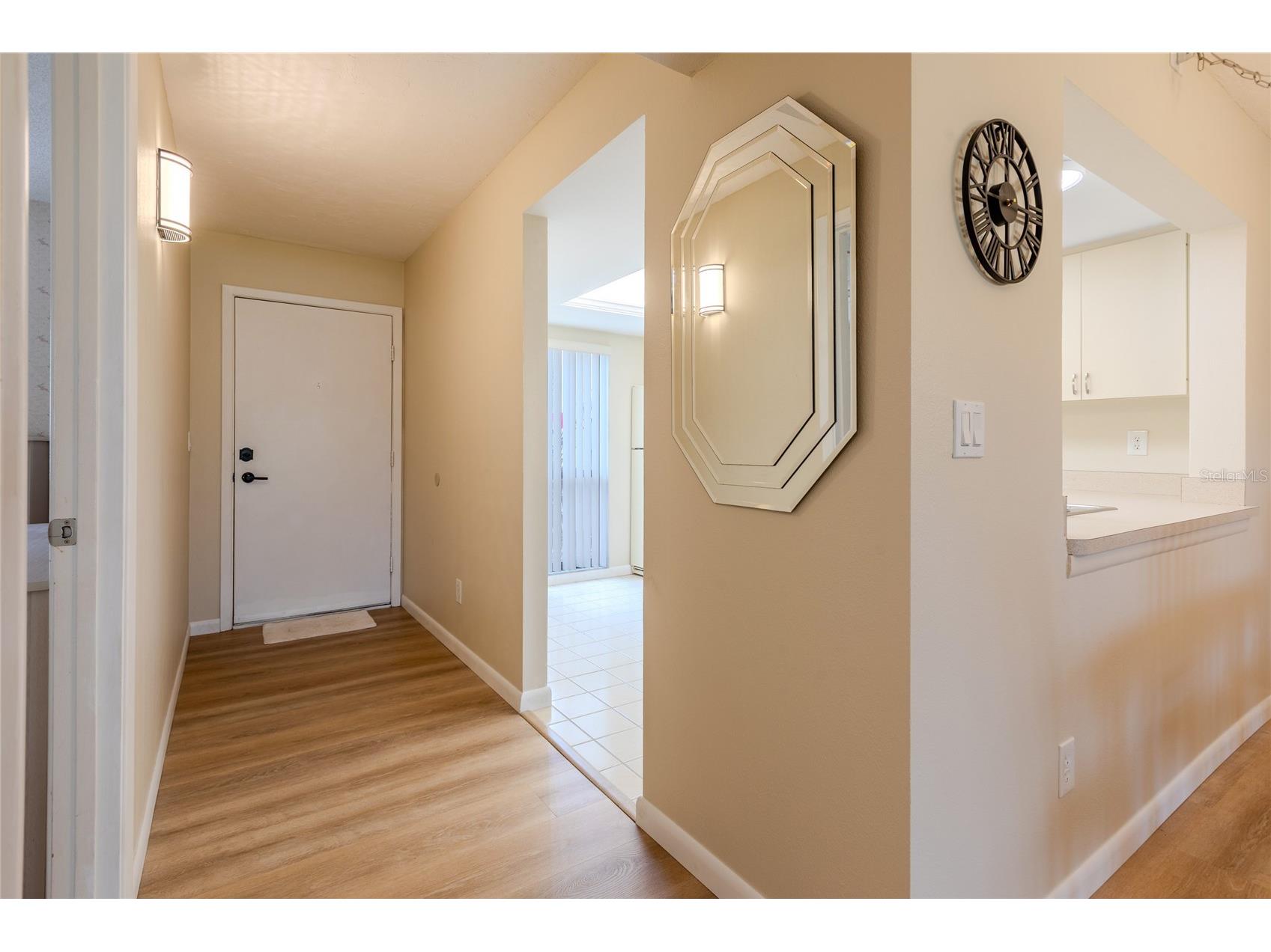 2989 Taywood Meadow #19 Sarasota FL 34235 A4684414 image3