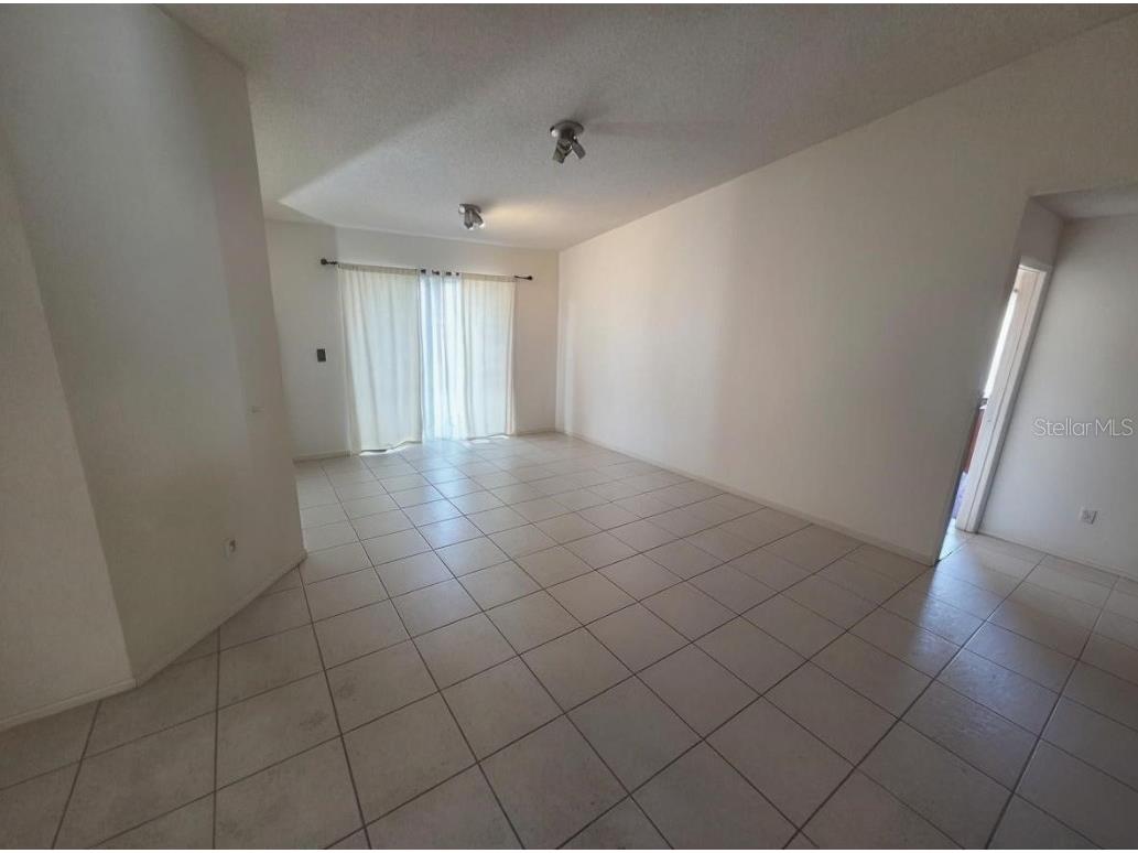 299 Indian Point Circle Kissimmee FL 34746 S5139930 image3