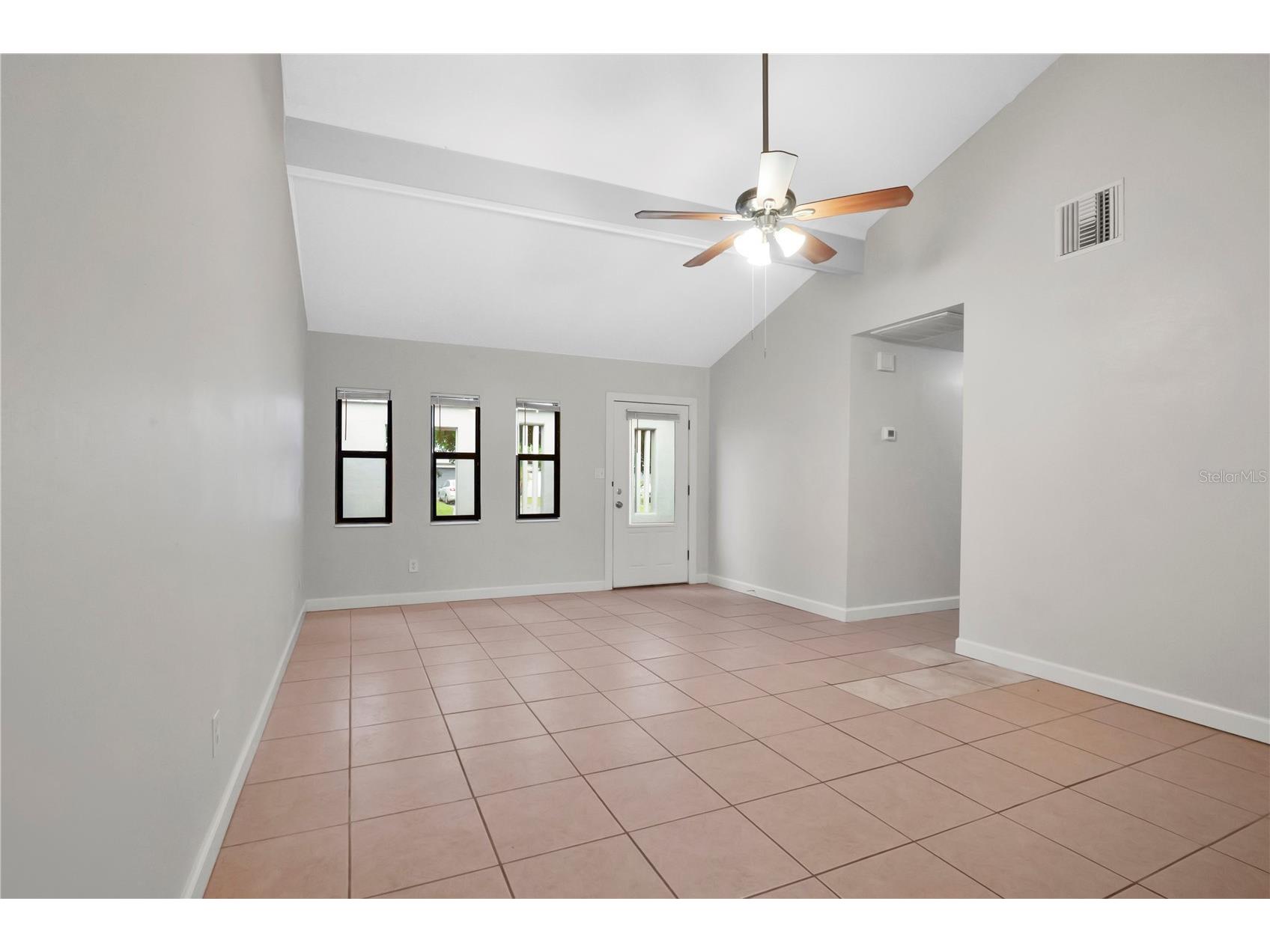 299 Valencia Avenue Kissimmee FL 34743 O6404663 image6