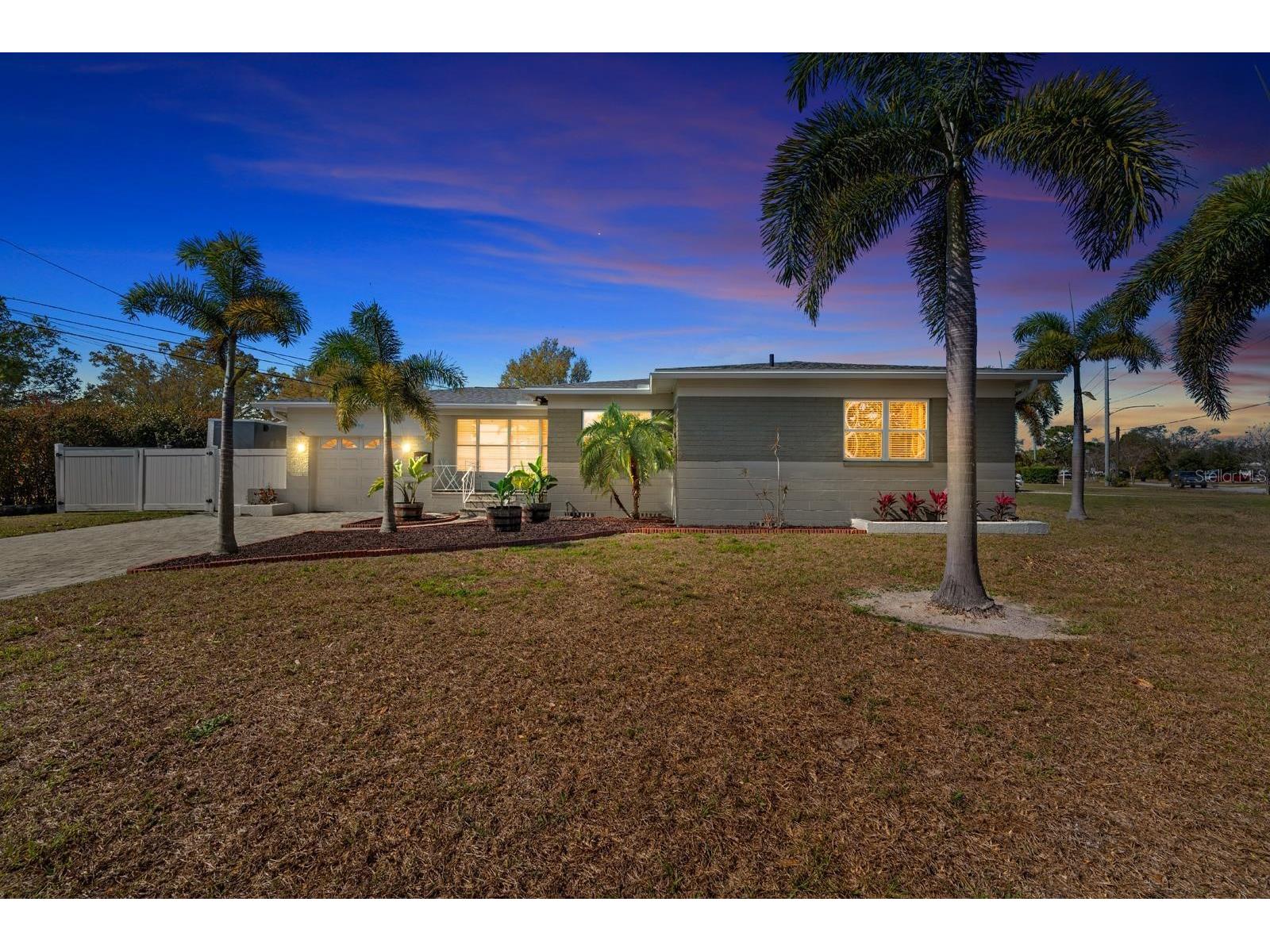 2990 37th Street N Saint Petersburg FL 33713 TB8477344 image1