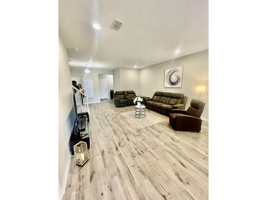 29901 Southwell Lane, Wesley Chapel, FL, 33543 MLS T3511007 Edina