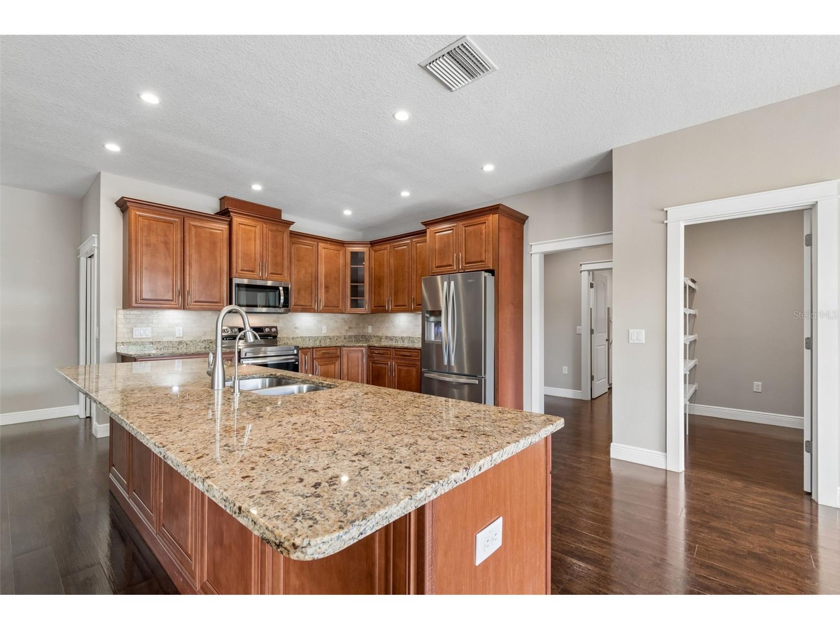29913 Darby Road Dade City FL 33525 A4693016 image18