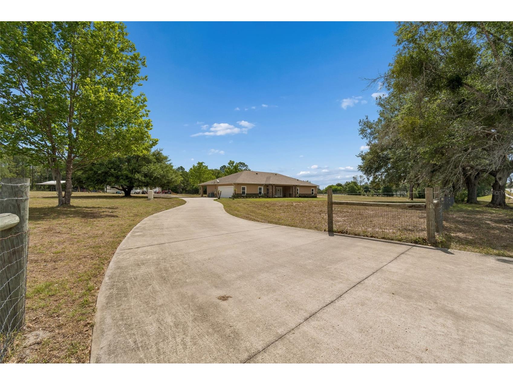 29913 Darby Road Dade City FL 33525 A4693016 image2