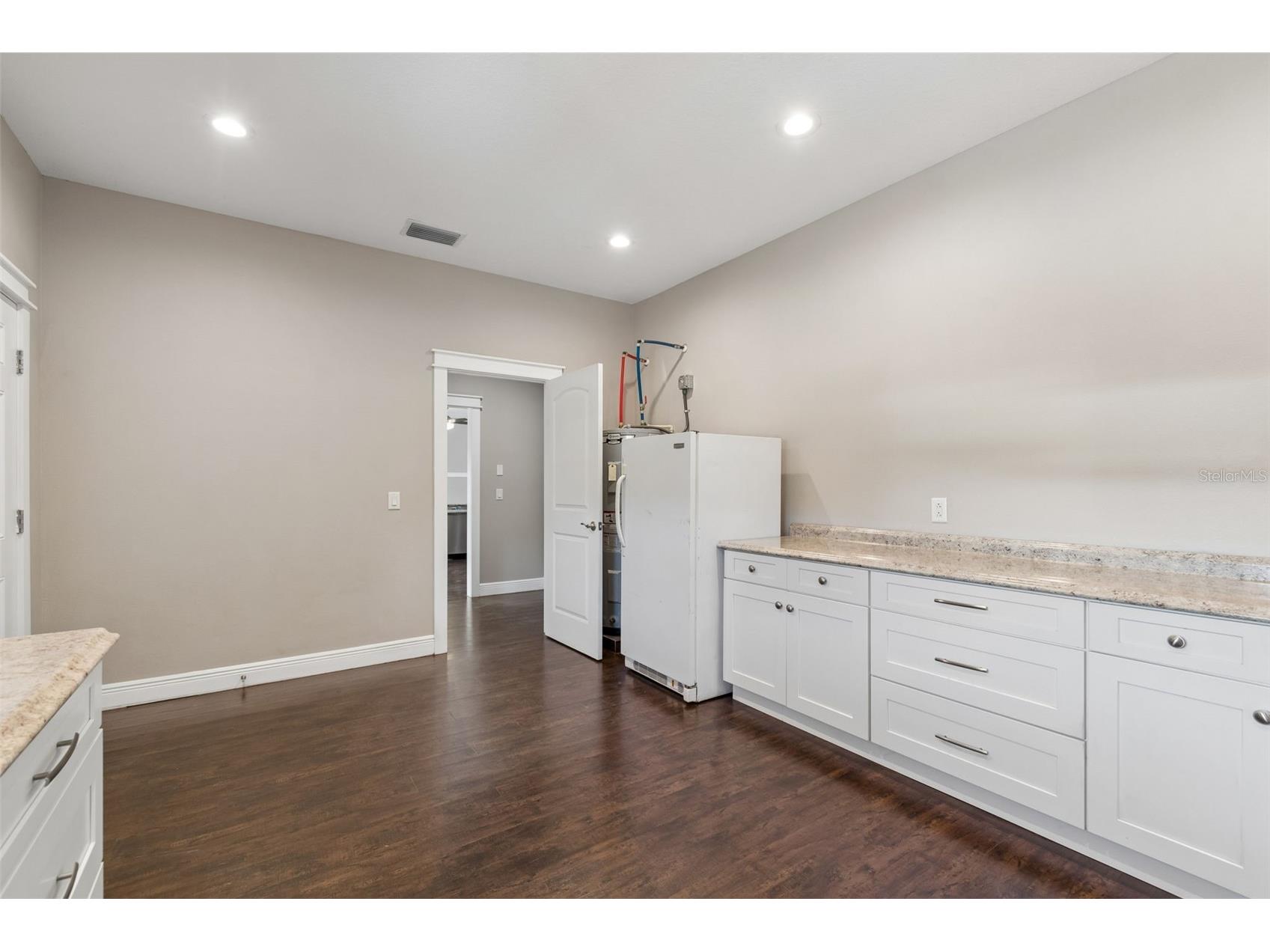 29913 Darby Road Dade City FL 33525 A4693016 image34