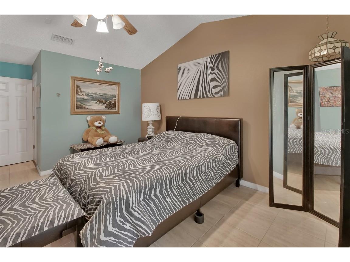 2994 Annez Way Debary FL 32713 V4945343 image16