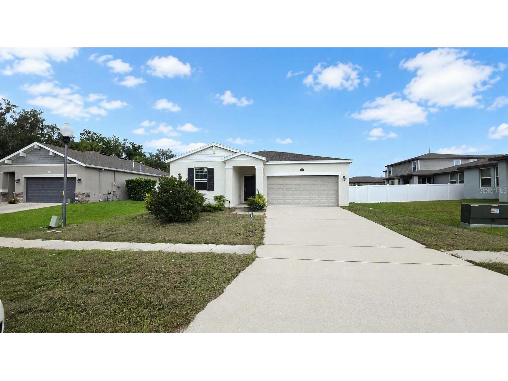 29994 Anahid Drive Leesburg FL 34748 G5115047 image1