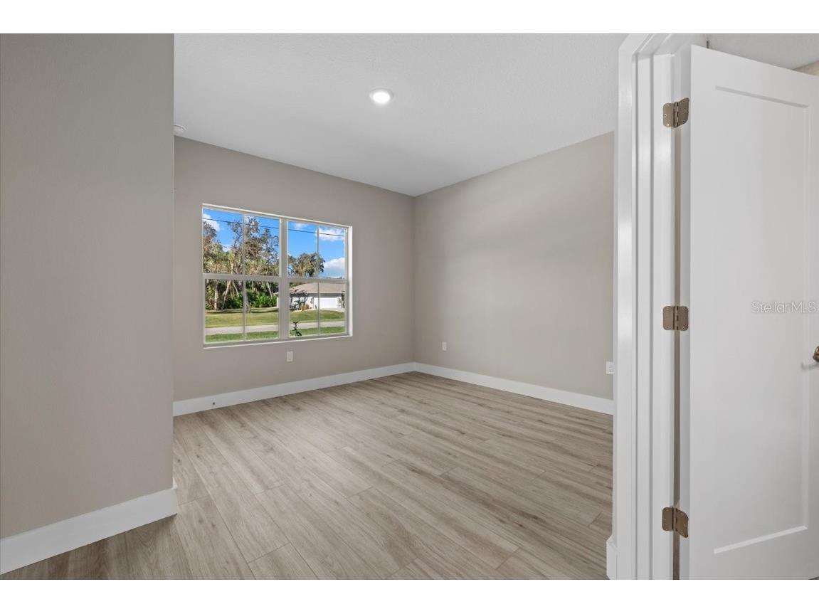 3 Boswell Street North Port FL 34288 A4641584 image6