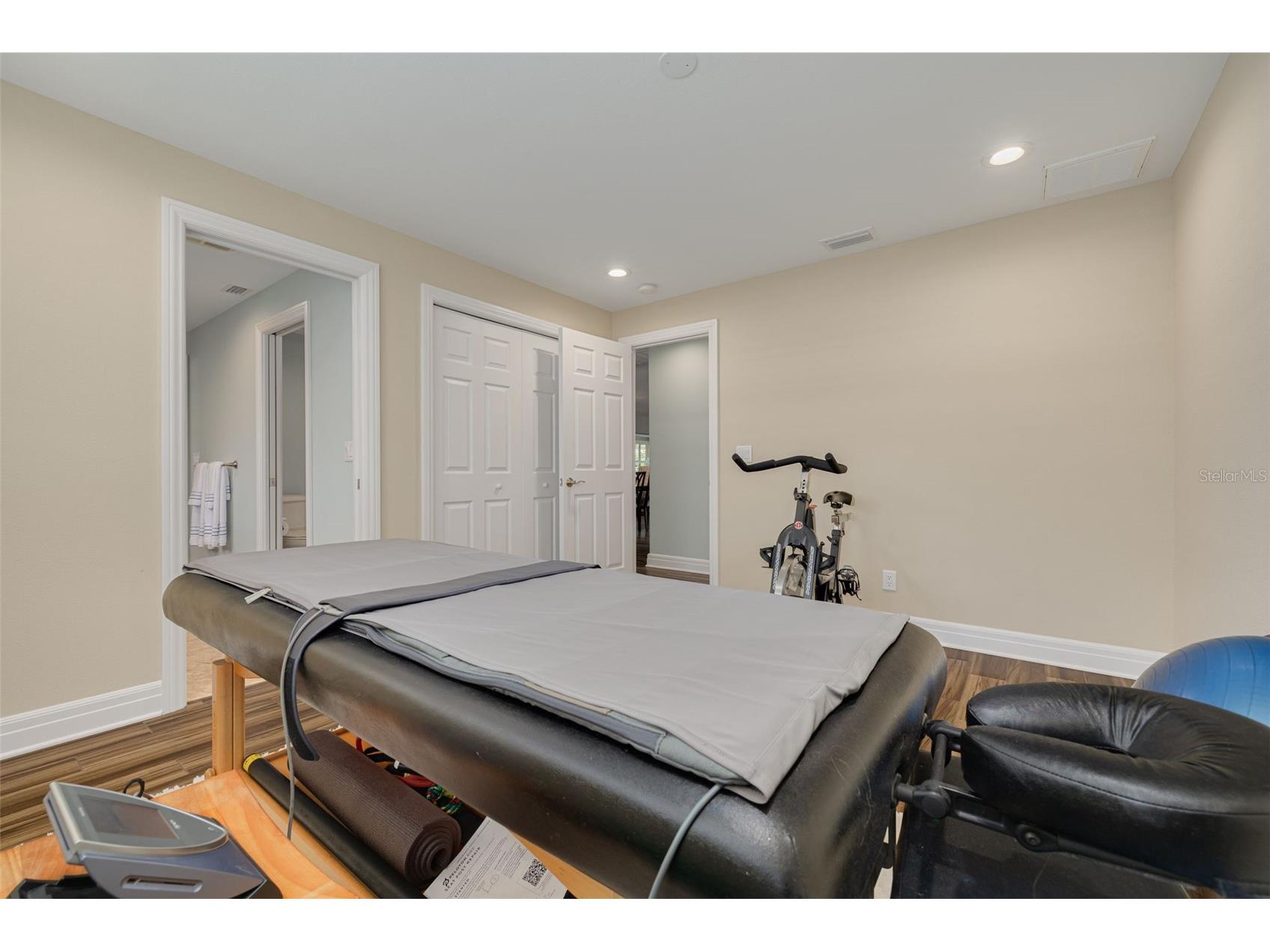 3 Eastwood Lane Belleair FL 33756 TB8463960 image24