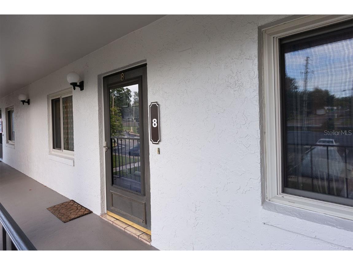 3 Escondido Circle #8 Altamonte Springs FL 32701 O6350630 image2