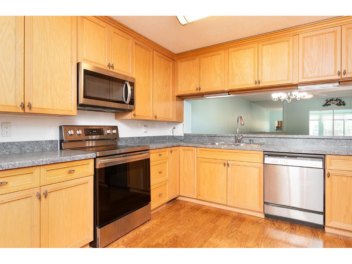 3 Escondido Circle #8 Altamonte Springs FL 32701 O6350630 image5