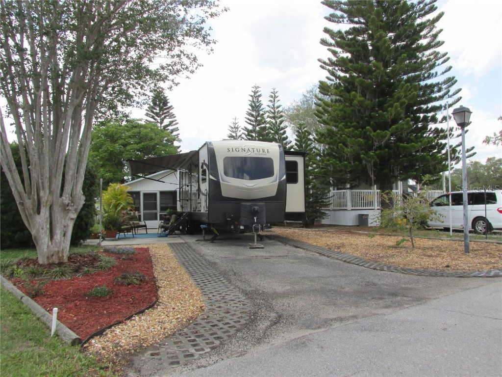 3 Ginger Quill Circle Lake Wales FL 33853 - SADDLEBAG LAKE K4902132 image1